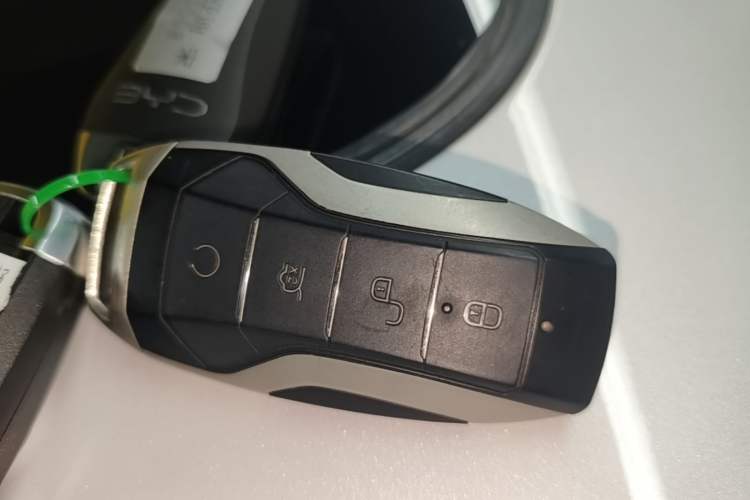Used BYD Song Pro New Energy 2019 DM 1.5T Four-Wheel Drive Performance Edition Deluxe Model Vehicle Key