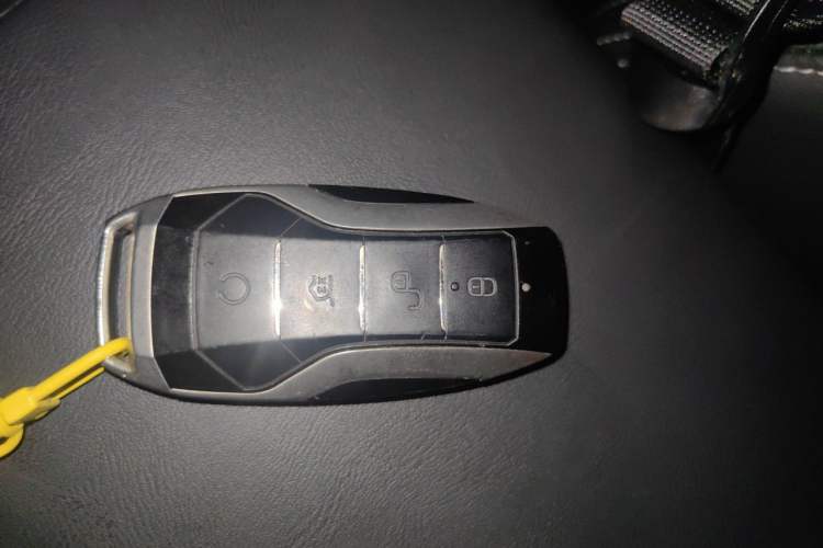 Used BYD Song Pro New Energy 2019 DM 1.5T Four-Wheel Drive Performance Edition Deluxe Model Vehicle Key