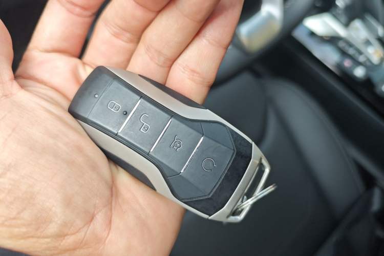 Used BYD Song Pro New Energy 2019 DM 1.5T Four-Wheel Drive Performance Edition Deluxe Model Vehicle Key