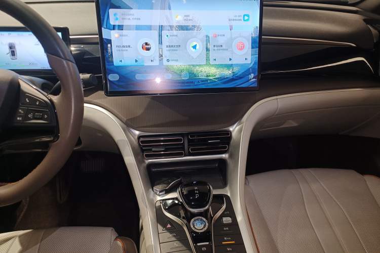 Used BYD Song Pro New Energy 2022 DM-i 110km Flagship Pro Model Audio And AC Panel
