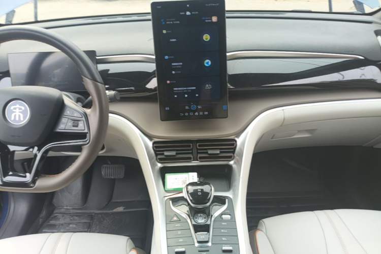 Used BYD Song Pro New Energy 2022 DM-i 51km Prestige Model Audio And AC Panel