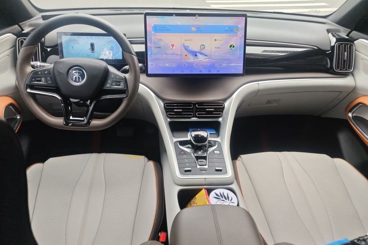 Used BYD Song Pro New Energy 2022 DM-i 110km Flagship Pro Model Center Console