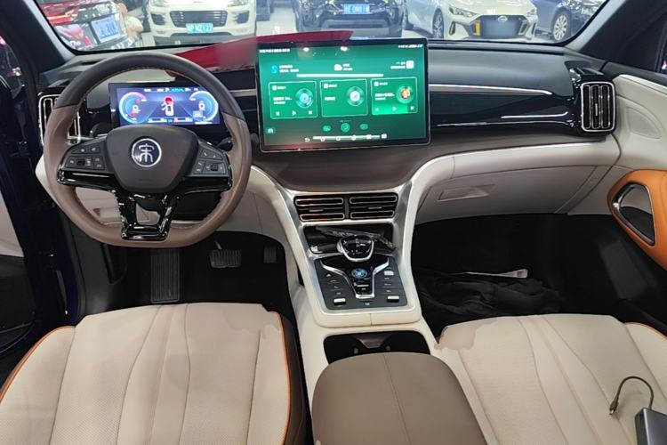 Used BYD Song Pro New Energy 2022 DM-i 110km Flagship Pro Model Center Console