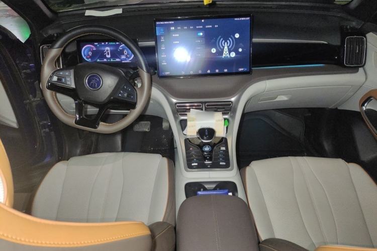 Used BYD Song Pro New Energy 2022 DM-i 110km Flagship Pro Model Center Console