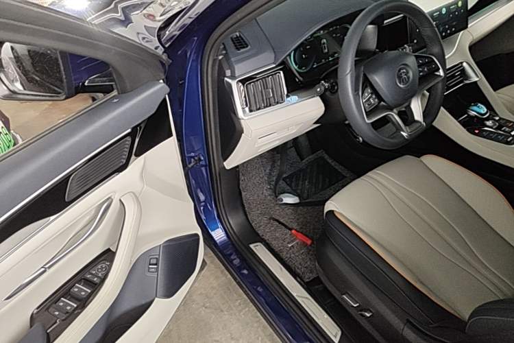 Used BYD Song Pro New Energy 2022 DM-i 110km Flagship Pro Model Driver Seat