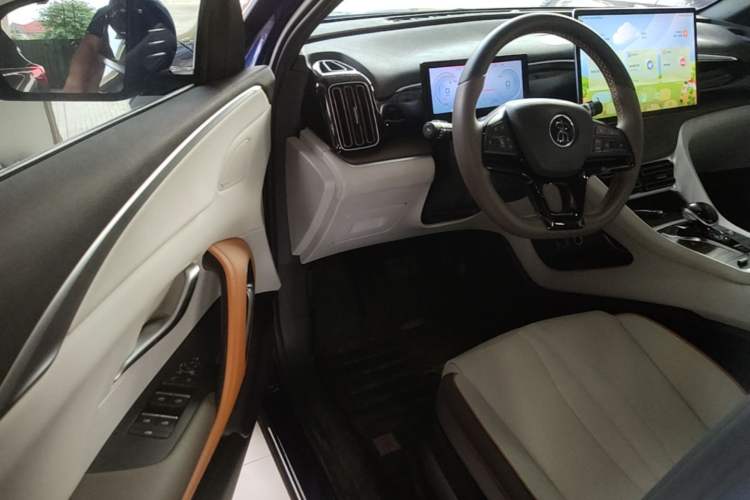 Used BYD Song Pro New Energy 2022 DM-i 110km Flagship Pro Model Driver Seat