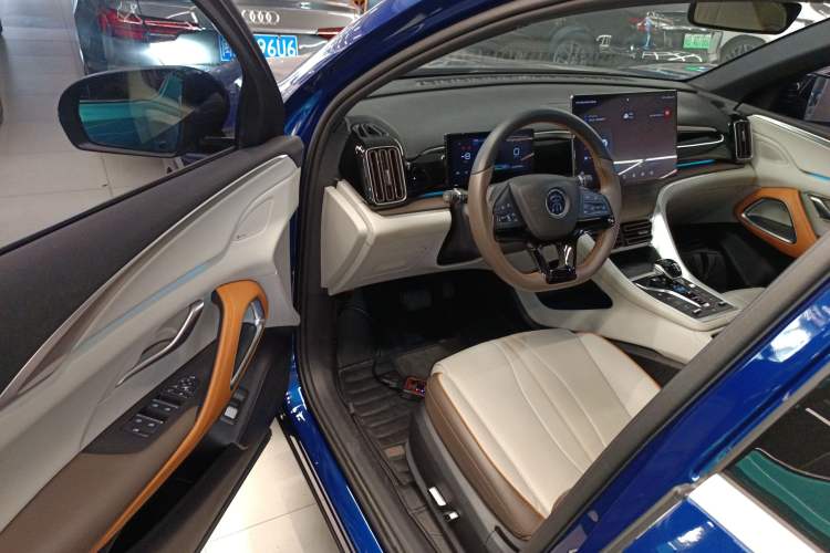 Used BYD Song Pro New Energy 2022 DM-i 110km Flagship Pro Model Driver Seat
