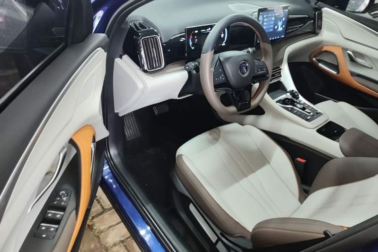 Used BYD Song Pro New Energy 2022 DM-i 51km Luxury Model Driver Seat
