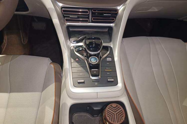 Used BYD Song Pro New Energy 2022 DM-i 110km Flagship Pro Model Gear Lever