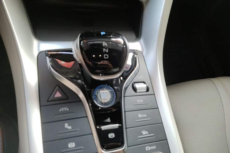 Used BYD Song Pro New Energy 2022 DM-i 110km Flagship Pro Model Gear Lever