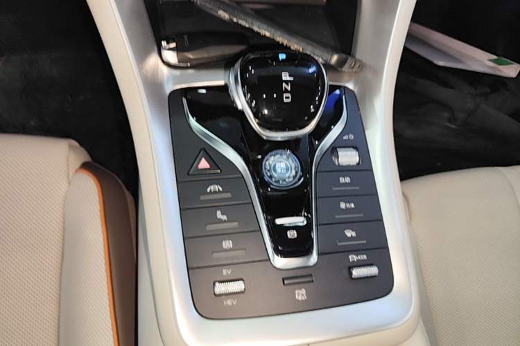 Used BYD Song Pro New Energy 2022 DM-i 110km Flagship Pro Model Gear Lever
