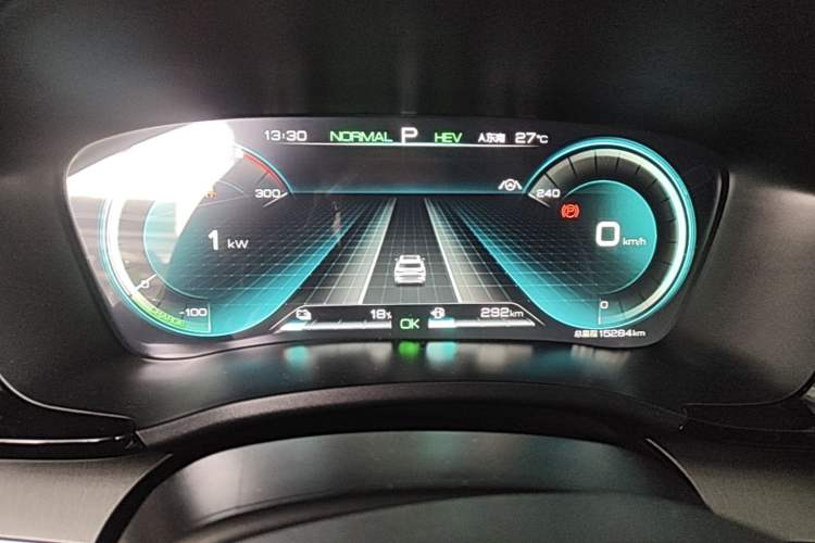 Used BYD Song Pro New Energy 2022 DM-i 110km Flagship Pro Model Instrument Cluster
