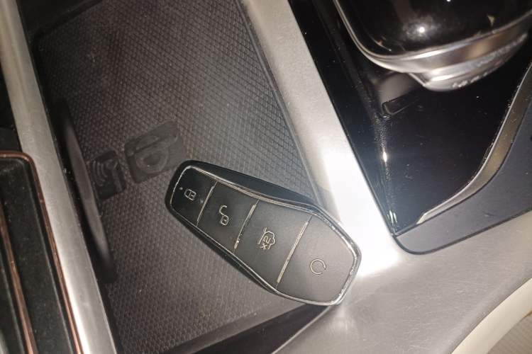 Used BYD Song Pro New Energy 2022 DM-i 110km Flagship Pro Model Interior 1