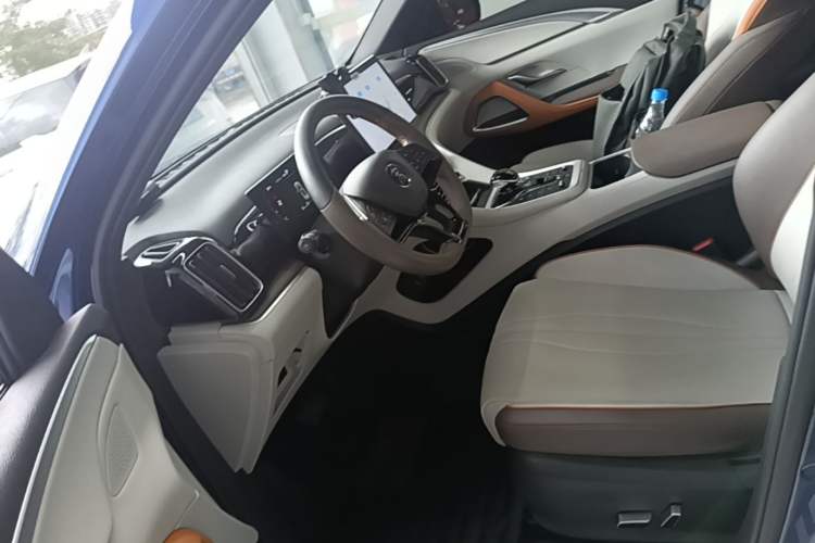 Used BYD Song Pro New Energy 2022 DM-i 110km Flagship Model Left Front Seat