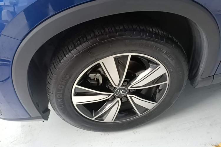 Used BYD Song Pro New Energy 2022 DM-i 110km Flagship Model Left Front Wheel Hub