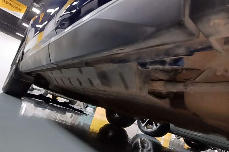 Used BYD Song Pro New Energy 2022 DM-i 51km Prestige Model Left Side Sill