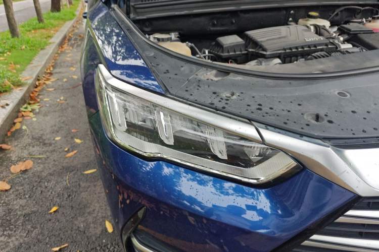 Used BYD Song Pro New Energy 2022 DM-i 110km Flagship Model Right Front Headlight