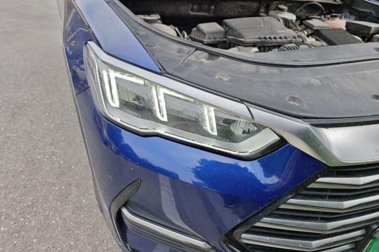 Used BYD Song Pro New Energy 2022 DM-i 110km Flagship Model Right Front Headlight