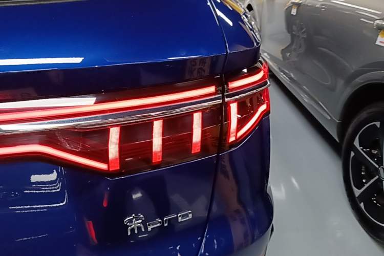 Used BYD Song Pro New Energy 2022 DM-i 51km Prestige Model Right Rear Taillight