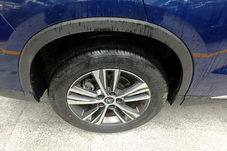 Used BYD Song Pro New Energy 2022 DM-i 51km Prestige Model Right Rear Wheel Hub