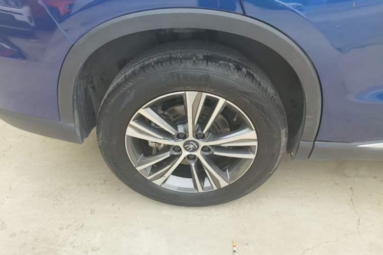 Used BYD Song Pro New Energy 2022 DM-i 51km Prestige Model Right Rear Wheel Hub