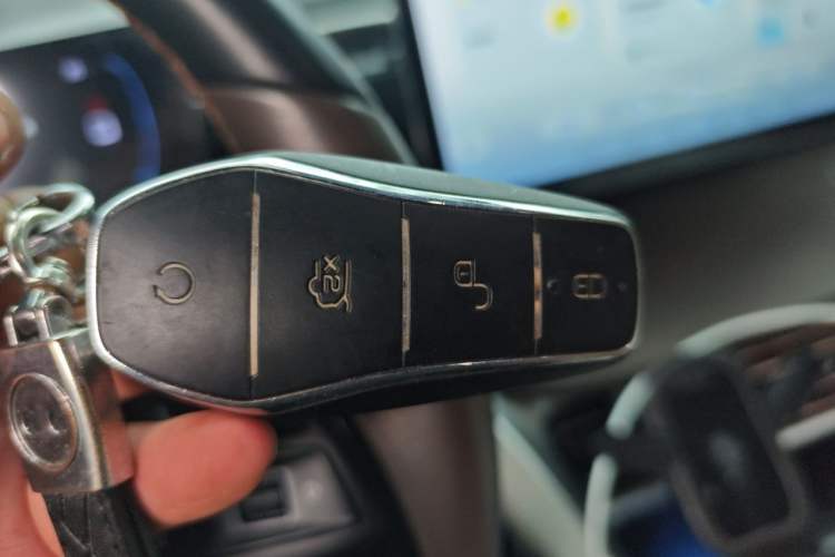 Used BYD Song Pro New Energy 2022 DM-i 110km Flagship Model Vehicle Key
