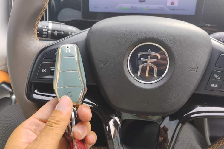Used BYD Song Pro New Energy 2022 DM-i 110km Flagship Pro Model Vehicle Key