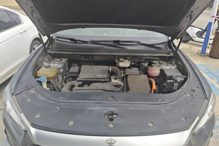 Used BYD Song Pro New Energy 2022 DM-i 51km Luxury Model Engine Bay