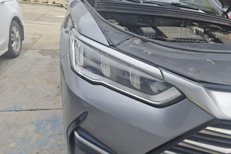 Used BYD Song Pro New Energy 2022 DM-i 51km Luxury Model Right Front Headlight