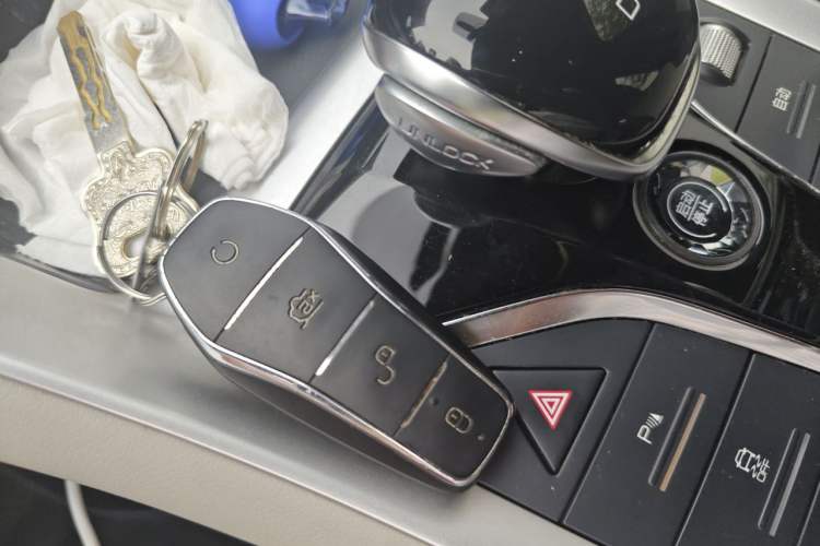 Used BYD Song Pro New Energy 2022 DM-i 51km Luxury Model Vehicle Key