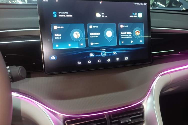 Used BYD Song Pro New Energy 2022 DM-i 51km Prestige Model Audio And AC Panel