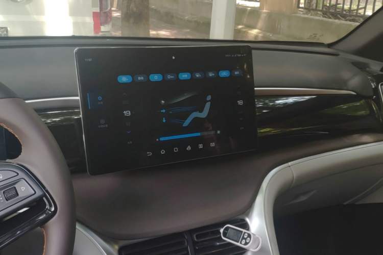 Used BYD Song Pro New Energy 2022 DM-i 110km Flagship Model Audio And AC Panel