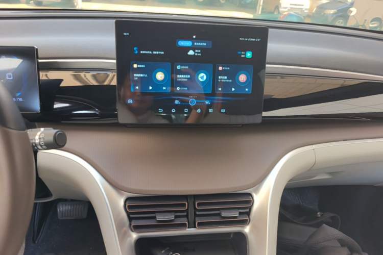 Used BYD Song Pro New Energy 2022 DM-i 51km Luxury Model Audio And AC Panel