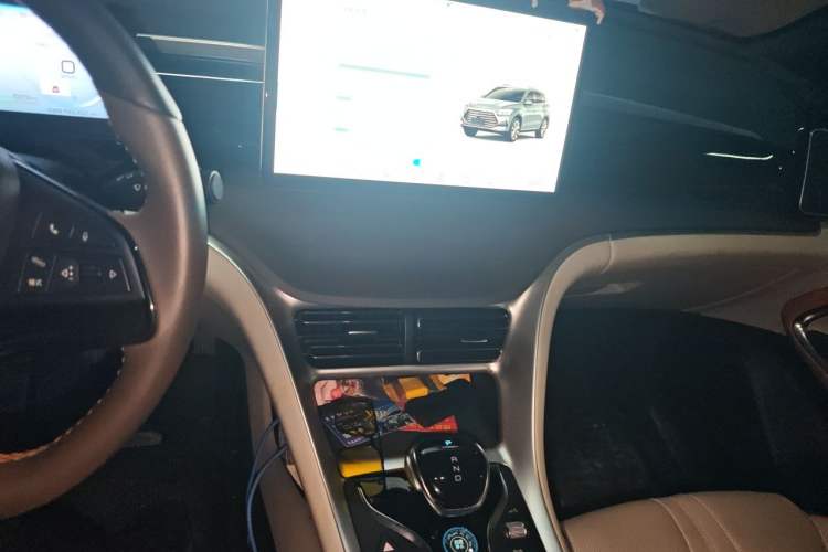 Used BYD Song Pro New Energy 2022 DM-i 51km Prestige Model Audio And AC Panel