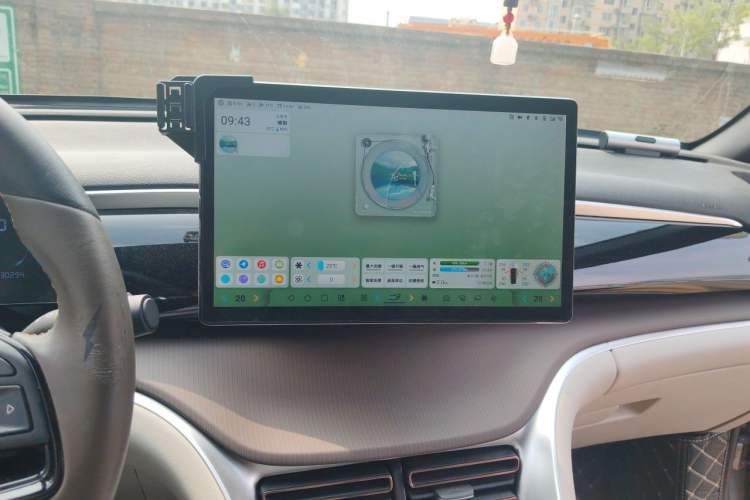 Used BYD Song Pro New Energy 2022 DM-i 51km Prestige Model Audio And AC Panel