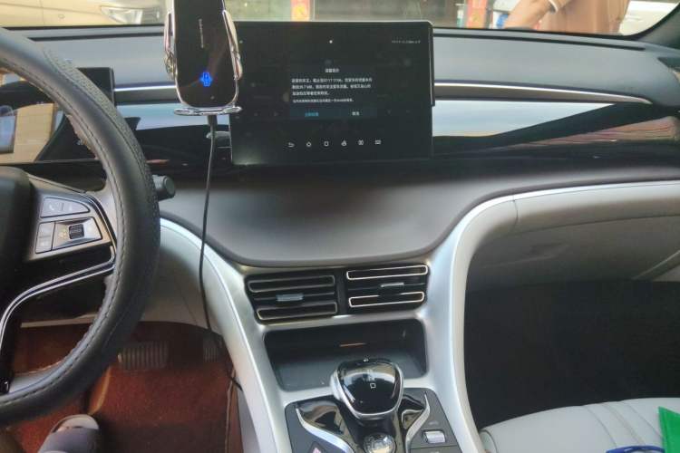 Used BYD Song Pro New Energy 2022 DM-i 51km Luxury Model Audio And AC Panel