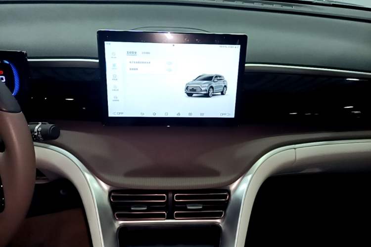 Used BYD Song Pro New Energy 2022 DM-i 51km Luxury Model Audio And AC Panel