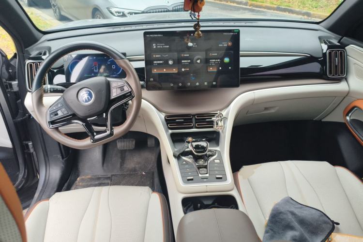 Used BYD Song Pro New Energy 2022 DM-i 110km Flagship Pro Model Center Console