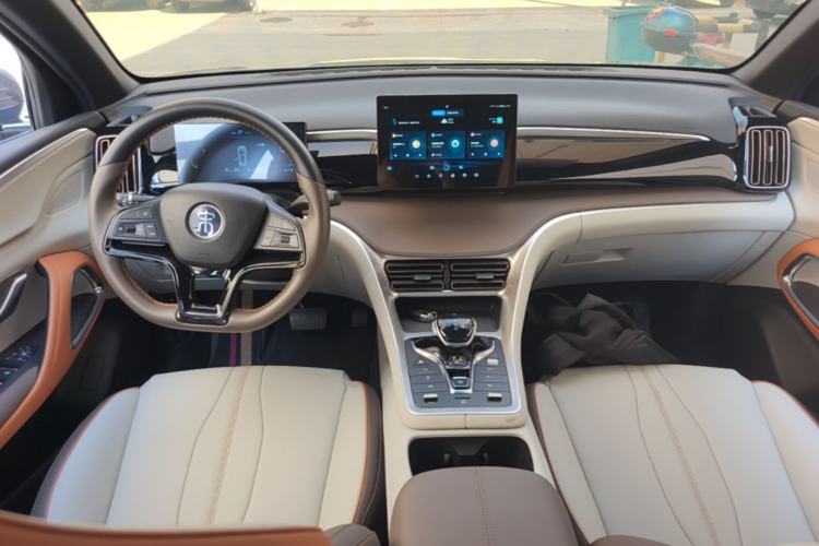 Used BYD Song Pro New Energy 2022 DM-i 51km Luxury Model Center Console