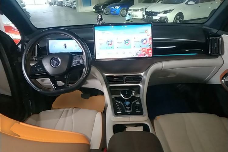 Used BYD Song Pro New Energy 2022 DM-i 110km Flagship Pro Model Center Console