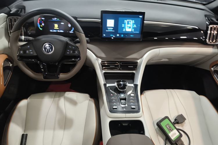 Used BYD Song Pro New Energy 2022 DM-i 51km Luxury Model Center Console