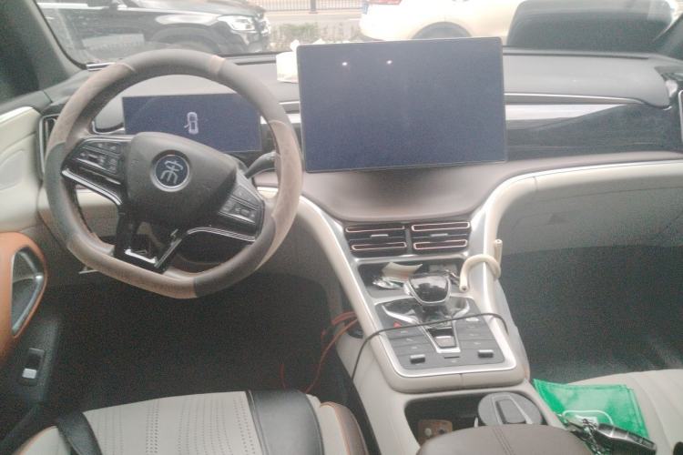 Used BYD Song Pro New Energy 2022 DM-i 110km Flagship Pro Model Center Console