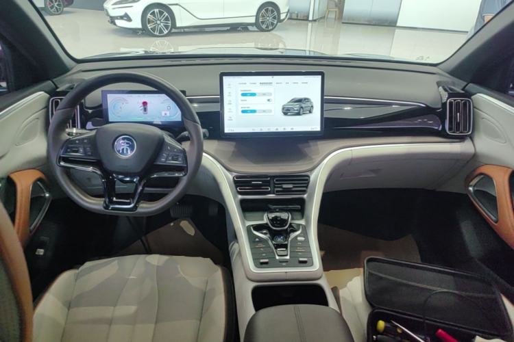 Used BYD Song Pro New Energy 2022 DM-i 51km Prestige Model Center Console