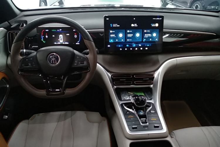 Used BYD Song Pro New Energy 2022 DM-i 51km Prestige Model Center Console