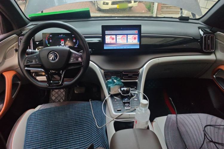 Used BYD Song Pro New Energy 2022 DM-i 51km Luxury Model Center Console