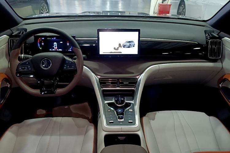 Used BYD Song Pro New Energy 2022 DM-i 51km Luxury Model Center Console