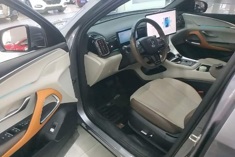 Used BYD Song Pro New Energy 2022 DM-i 110km Flagship Pro Model Driver Seat
