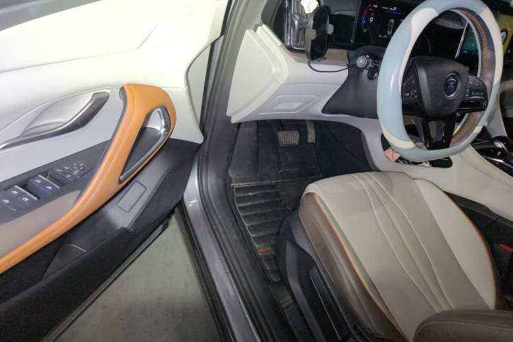 Used BYD Song Pro New Energy 2022 DM-i 51km Luxury Model Driver Seat