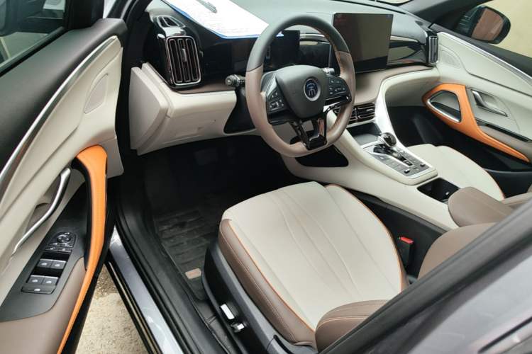 Used BYD Song Pro New Energy 2022 DM-i 110km Flagship Model Driver Seat