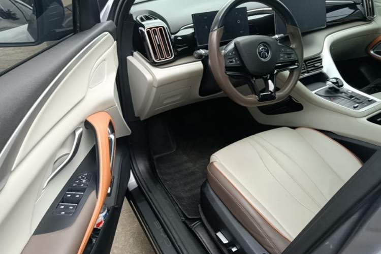 Used BYD Song Pro New Energy 2022 DM-i 110km Flagship Model Driver Seat